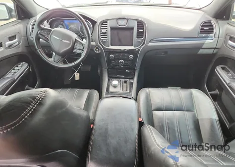 2021 Chrysler 300 S из США, поврежденный, VIN 2C3CCABG6MH545789